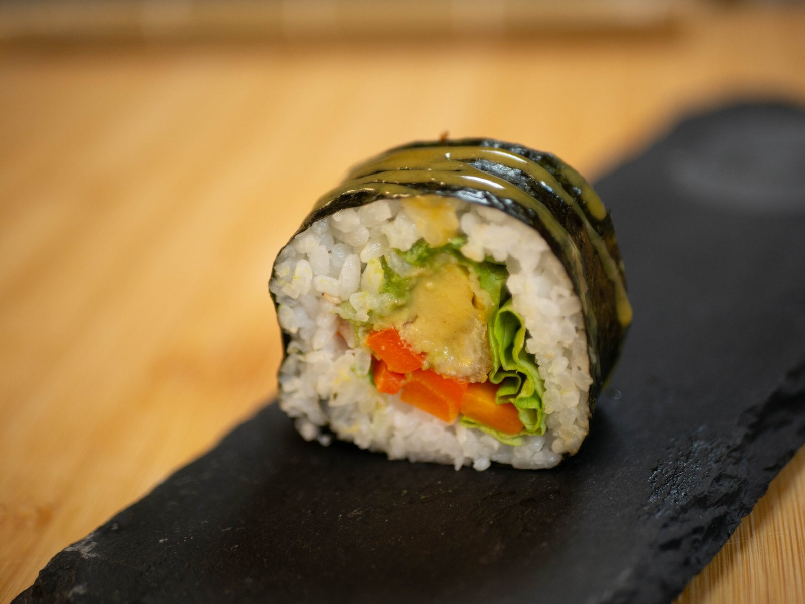 roll avocado
